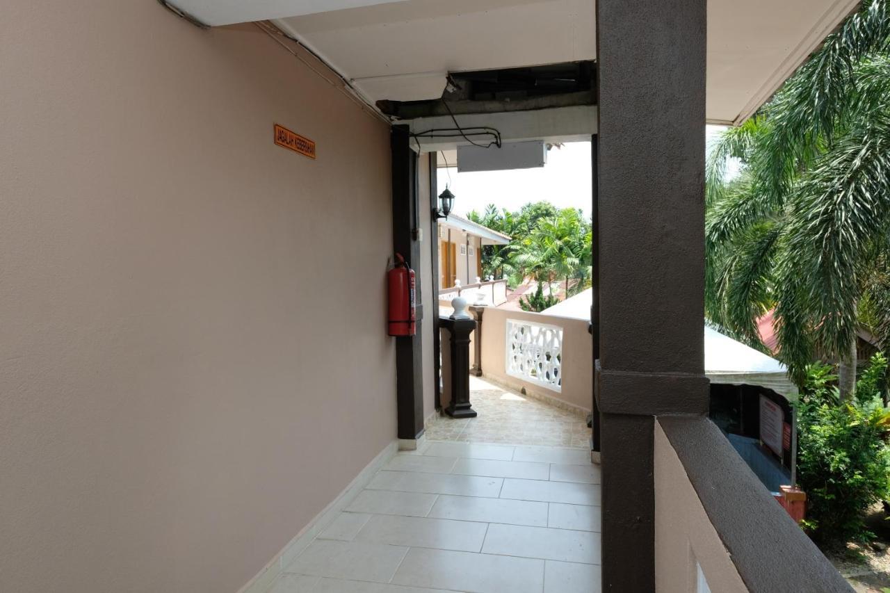 Oyo 44005 Senangin Resort & Cafe Tumpat Экстерьер фото