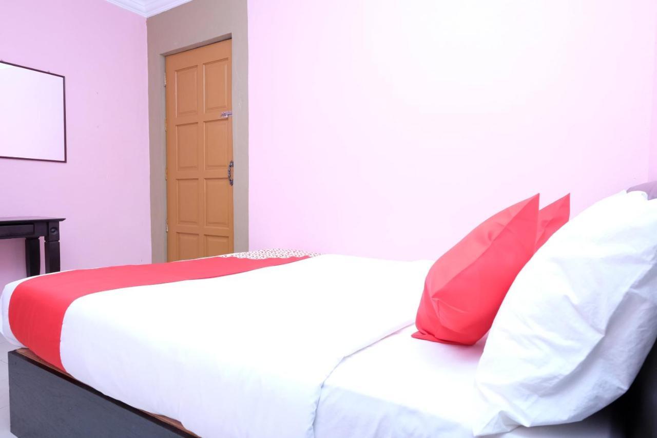 Oyo 44005 Senangin Resort & Cafe Tumpat Экстерьер фото
